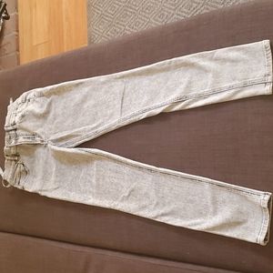 Size 4 high rise gray skinny jeans from Express
